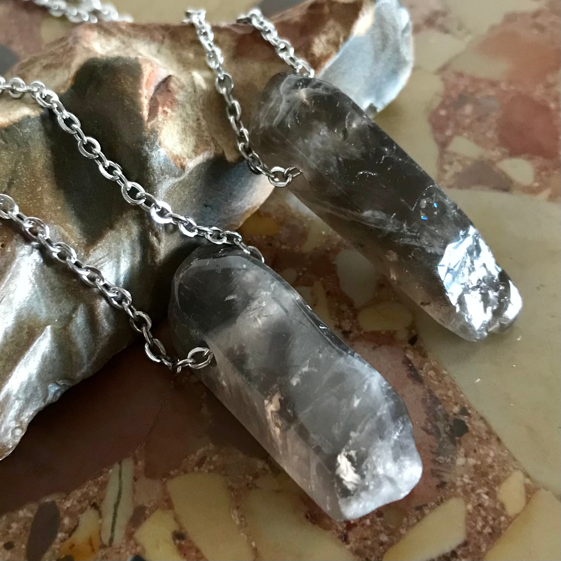 Mono rod pendant smoky quartz (silver chain)