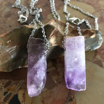 Load image into Gallery viewer, Mono rod pendant amethyst (silver chain)
