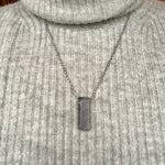 Load image into Gallery viewer, Mono rod pendant labradorite (silver colored chain)
